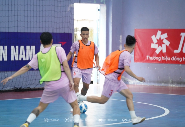 Nhà vô địch World Cup sửa điểm yếu cho Futsal Việt Nam  - Ảnh 2.